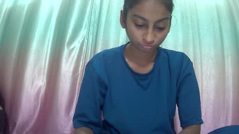 Suzan Sexy online show from November 2025 04:47:01 AM