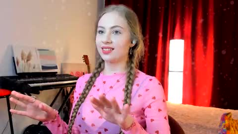 Snapshot of the_steel_magnolia_ chatting on February 2025 10:14:02 PM Ally STREAMING ON TWITCH NOW Check my Twitter for updates online show from February 2025 10:14:02 PM