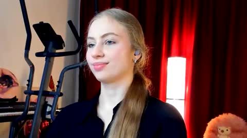 Snapshot of the_steel_magnolia_ chatting on September 2025 11:42:02 PM Ally STREAMING ON TWITCH NOW Check my Twitter for updates online show from September 2025 11:42:02 PM