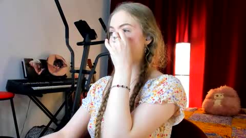 Snapshot of the_steel_magnolia_ chatting on October 2025 01:44:02 PM Ally STREAMING ON TWITCH NOW Check my Twitter for updates online show from October 2025 01:44:02 PM