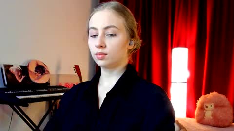 Snapshot of the_steel_magnolia_ chatting on November 2025 10:43:02 PM Ally STREAMING ON TWITCH NOW Check my Twitter for updates online show from November 2025 10:43:02 PM