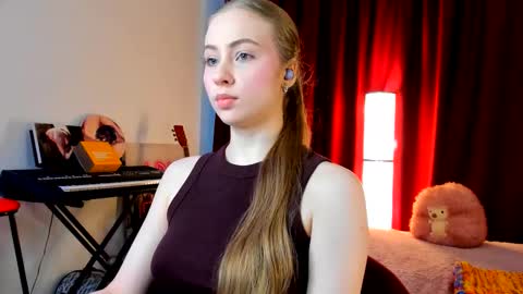 Snapshot of the_steel_magnolia_ chatting on November 2025 07:18:02 AM Ally STREAMING ON TWITCH NOW Check my Twitter for updates online show from November 2025 07:18:02 AM