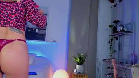 Snapshot of the_walkers_ chatting on January 2025 12:05:02 PM walkers online show from January 2025 12:05:02 PM