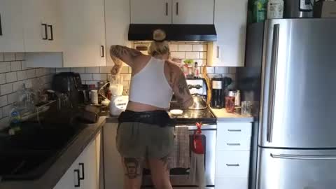 theauroramae -  online show from June 2026 06:21:02 PM