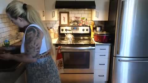 theauroramae -  online show from June 2026 07:01:01 PM