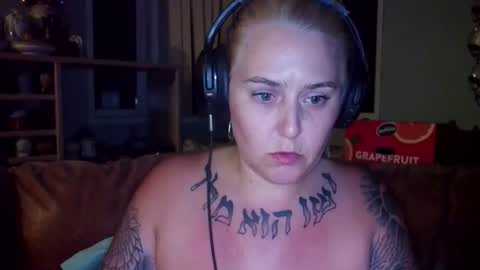 theauroramae -  online show from July 2026 06:47:02 AM