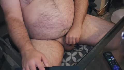 Snapshot of thebearking69 chatting on October 2025 01:10:02 PM The Bear King online show from October 2025 01:10:02 PM