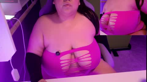 TheBouncingBetty online show from June 2026 06:47:01 PM
