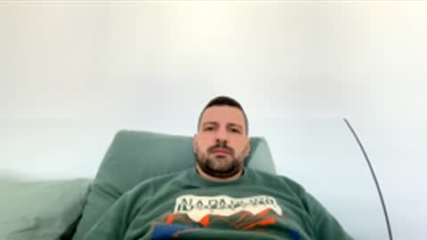 Snapshot of thebrokersenior chatting on February 2026 10:25:01 AM thebrokersenior online show from February 2026 10:25:01 AM