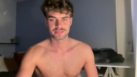 Snapshot of thebrokescholar chatting on December 2025 03:54:02 PM Broke Scholar online show from December 2025 03:54:02 PM