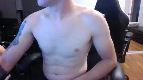 Snapshot of thecock431 chatting on November 2025 02:18:01 PM thecock431 online show from November 2025 02:18:01 PM