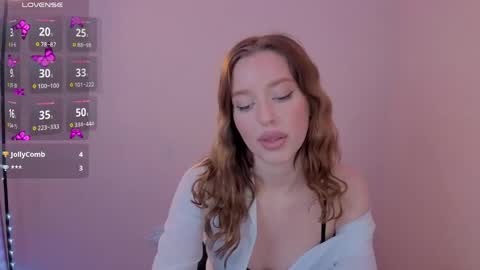 Olivia online show from April 2026 07:04:01 PM