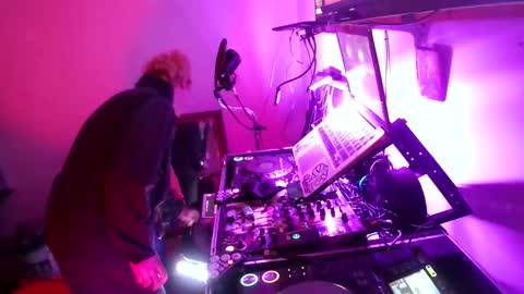 Snapshot of thedeman chatting on February 2026 09:32:02 AM thedeman online show from February 2026 09:32:02 AM