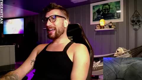 Snapshot of theehhteam chatting on September 2025 07:18:02 PM H online show from September 2025 07:18:02 PM