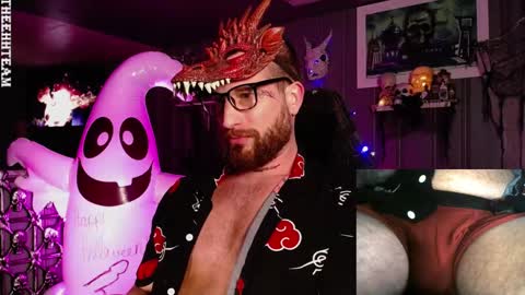 Snapshot of theehhteam chatting on October 2025 11:49:01 PM H online show from October 2025 11:49:01 PM