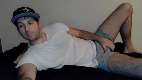 Snapshot of theetwohander chatting on February 2025 03:23:01 AM Theetwohander online show from February 2025 03:23:01 AM