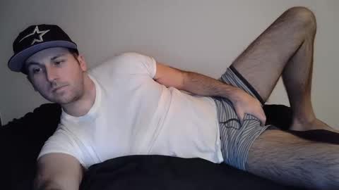 Snapshot of theetwohander chatting on February 2025 02:31:01 AM Theetwohander online show from February 2025 02:31:01 AM