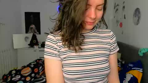 TheFarmergirl online show from March 2026 04:49:01 AM