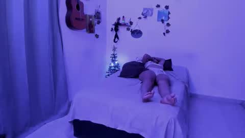 Snapshot of thefenix_jyk chatting on December 2025 06:52:01 AM Ariamapola88 online show from December 2025 06:52:01 AM