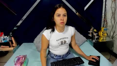 Snapshot of thegirlsshow chatting on February 2026 01:20:01 PM april and Sasha online show from February 2026 01:20:01 PM