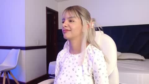 Snapshot of thegodmother_gh chatting on April 2026 03:22:01 AM Peyton online show from April 2026 03:22:01 AM