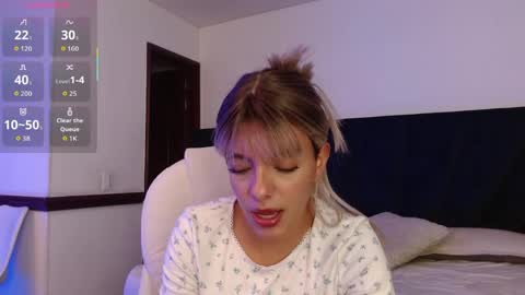 Snapshot of thegodmother_gh chatting on April 2026 07:45:01 AM Peyton online show from April 2026 07:45:01 AM