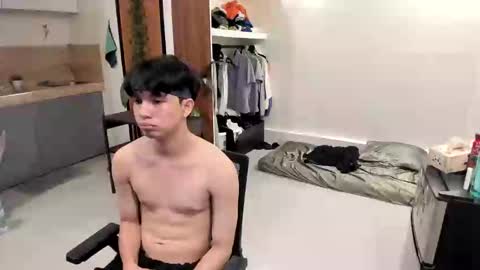 Snapshot of thegreenmagus chatting on December 2024 04:17:01 PM Green online show from December 2024 04:17:01 PM