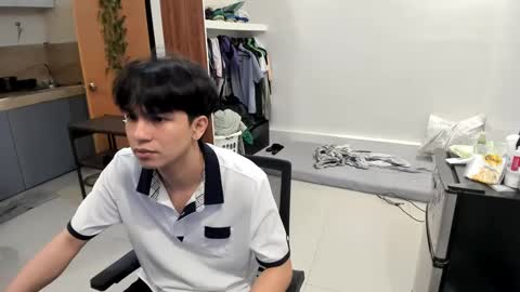 Snapshot of thegreenmagus chatting on December 2024 07:27:02 PM Green online show from December 2024 07:27:02 PM