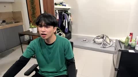 Snapshot of thegreenmagus chatting on December 2024 02:49:01 PM Green online show from December 2024 02:49:01 PM