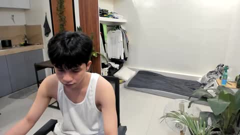 Snapshot of thegreenmagus chatting on December 2024 08:15:02 PM Green online show from December 2024 08:15:02 PM