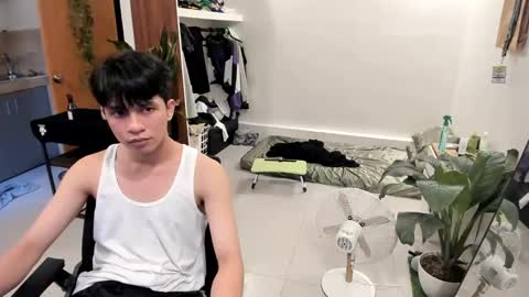 Snapshot of thegreenmagus chatting on January 2025 06:07:02 AM Green online show from January 2025 06:07:02 AM