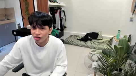 Snapshot of thegreenmagus chatting on January 2025 04:22:02 AM Green online show from January 2025 04:22:02 AM