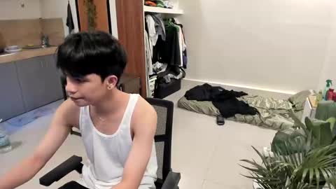 Snapshot of thegreenmagus chatting on January 2025 08:45:02 AM Green online show from January 2025 08:45:02 AM