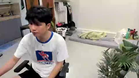 Snapshot of thegreenmagus chatting on January 2025 08:10:01 AM Green online show from January 2025 08:10:01 AM