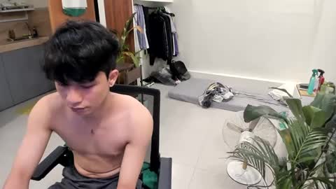 Snapshot of thegreenmagus chatting on January 2025 01:13:01 PM Green online show from January 2025 01:13:01 PM