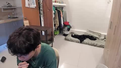 Snapshot of thegreenmagus chatting on October 2025 02:30:01 AM Green online show from October 2025 02:30:01 AM