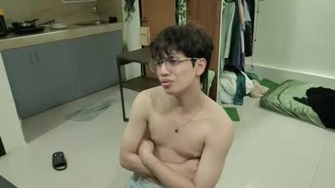 Snapshot of thegreenmagus chatting on November 2025 06:30:02 PM Green online show from November 2025 06:30:02 PM