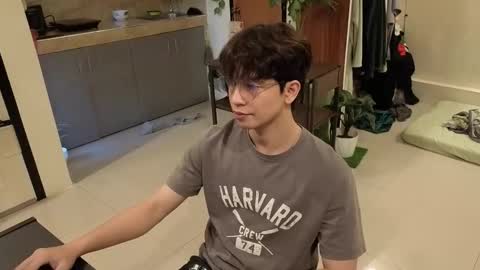 Snapshot of thegreenmagus chatting on December 2025 02:10:02 AM Green online show from December 2025 02:10:02 AM