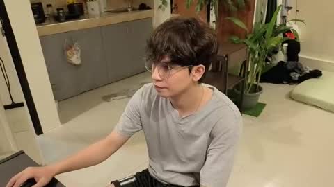 Snapshot of thegreenmagus chatting on December 2025 03:09:02 PM Green online show from December 2025 03:09:02 PM