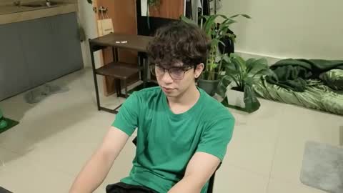 Snapshot of thegreenmagus chatting on February 2026 08:21:01 PM Green online show from February 2026 08:21:01 PM