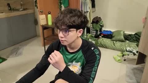 Green online show from March 2026 09:11:01 PM