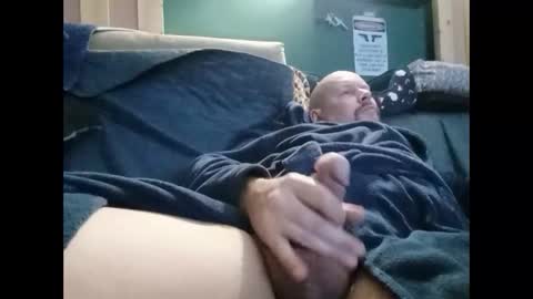 Snapshot of thehornyman916 chatting on November 2025 06:32:01 PM thehornyman916 online show from November 2025 06:32:01 PM