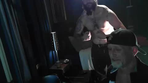 Snapshot of thehouseguy513 chatting on November 2025 02:34:02 AM thehouseguy513 online show from November 2025 02:34:02 AM