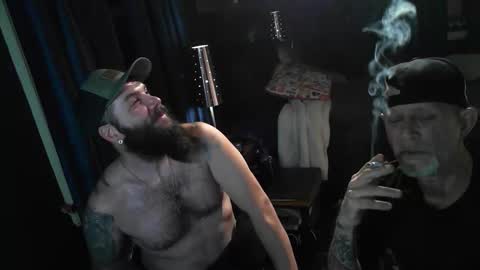 Snapshot of thehouseguy513 chatting on December 2025 03:01:01 AM thehouseguy513 online show from December 2025 03:01:01 AM