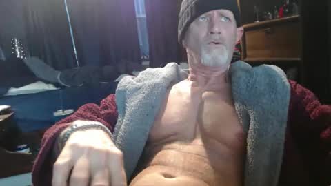 Snapshot of thehouseguy513 chatting on January 2026 01:17:02 PM thehouseguy513 online show from January 2026 01:17:02 PM