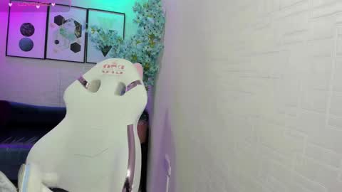 Theia  online show from March 2026 12:32:01 PM