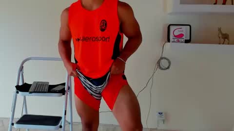 Snapshot of theinderhoot chatting on January 2025 02:14:02 PM theinderhoot online show from January 2025 02:14:02 PM