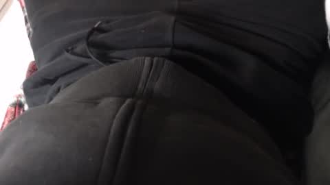 Liam online show from November 2025 05:25:02 PM