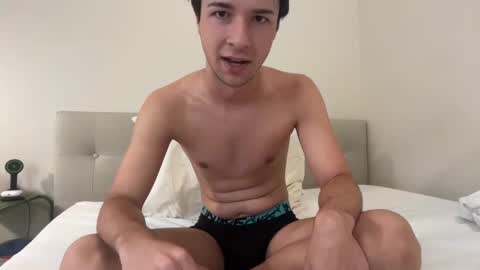 Snapshot of thelonglouie chatting on October 2025 05:33:02 PM Louie online show from October 2025 05:33:02 PM