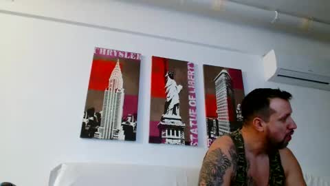 Snapshot of themastercomander chatting on January 2025 04:31:02 PM Big Alpha Daddy Master online show from January 2025 04:31:02 PM